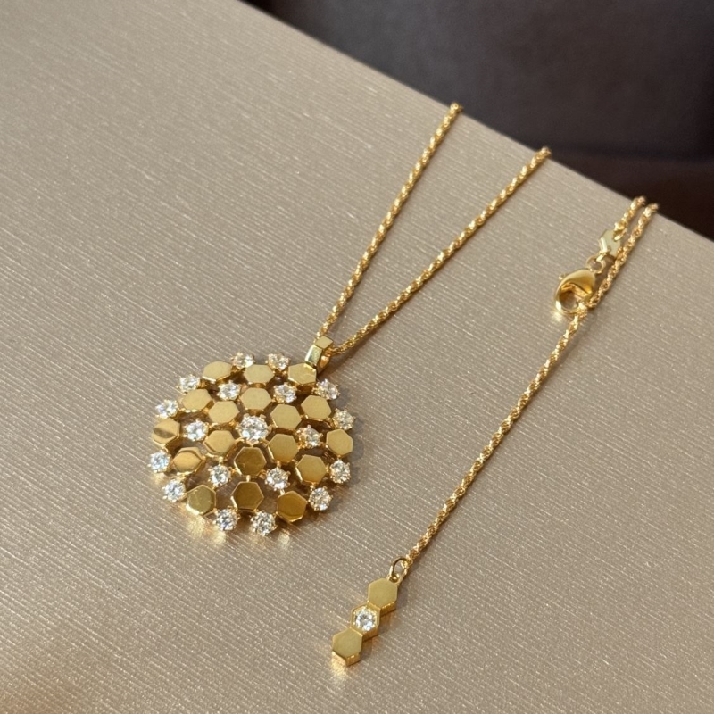 CHAUMET